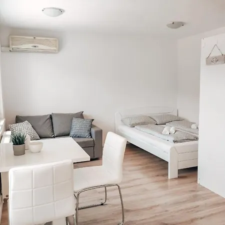 Apartma Sanya